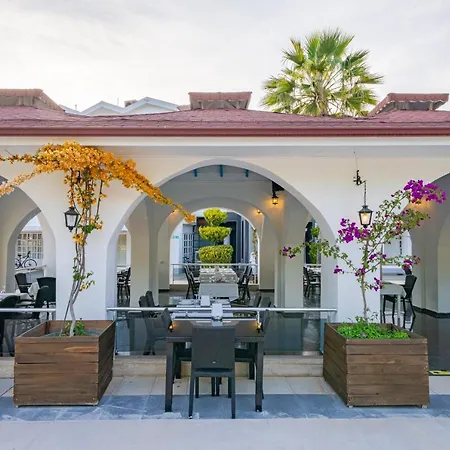 Lykia Botanika Fun & Club Hotel 4*