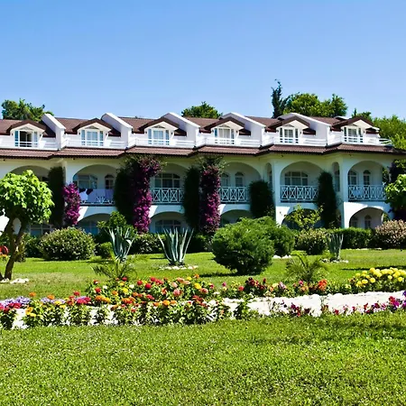 Lykia Botanika Fun & Club Hotel 4*