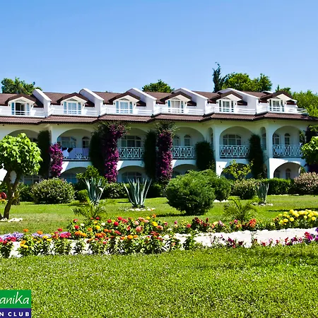 Lykia Botanika Fun & Club Hotel 4*