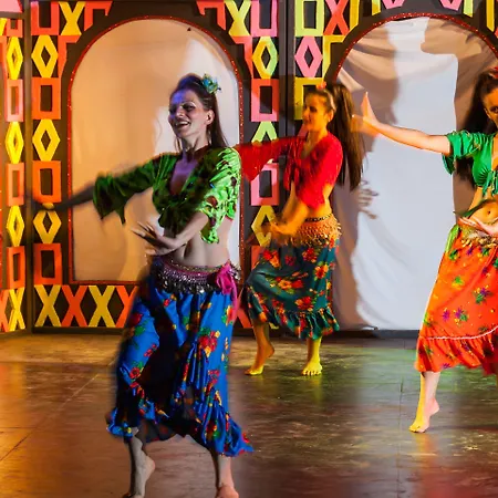 Lykia Botanika Fun & Club 4*