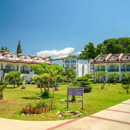 Hotell Lykia Botanika Fun & Club 4*