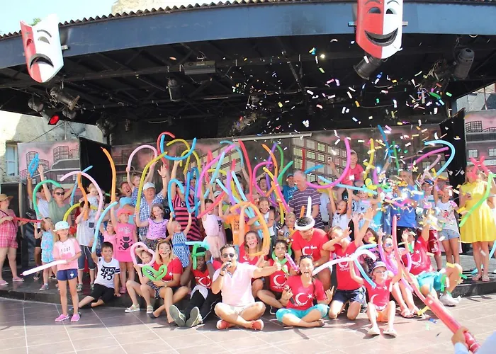 Lykia Botanika Fun & Club