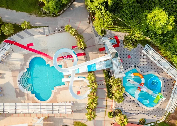 Lykia Botanika Fun & Club 4* فتحية