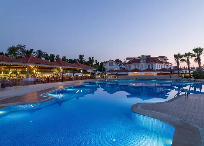 Lykia Botanika Fun & Club 4*